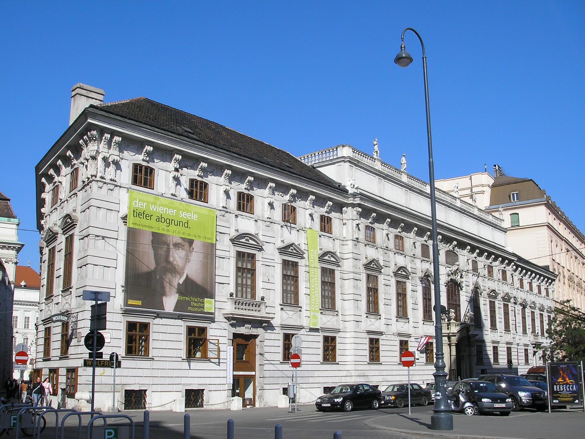 Vienne, capitale autrichienne — théâtre des enquêtes sur la galaxie Signa.